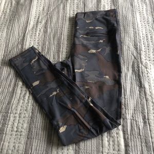 Bluish grey cameo leggings